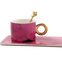 Фарфоровая кружка с ложкой и блюдцем Candy Life розовая 250 мл