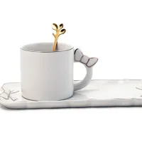 Фарфоровая кружка с ложкой и блюдцем Glamour белая 200 мл