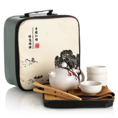 Керамический чайный сервиз белый (чемоданчик)