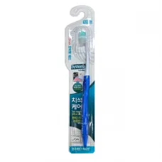 Зубная щетка Systema TB Plaque Care Compact Toothbrush