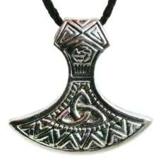 Амулет Секира с Трискелионом 38х40мм, металл A121-10