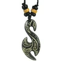 Амулет 45х22мм, кость IN0350-04