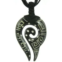 Амулет 50х32мм, кость IN0350-22