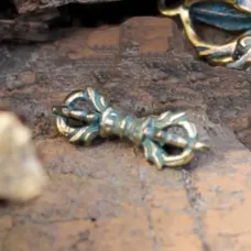 Кулон Ваджр мал., бронза, 9*25мм (П 005) BV08-05