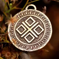 Оберег №05 Макошь, бронза, Д-25мм, 25*28мм (СО2 005) BV12-05