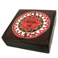 Шкатулка двустворчатая Солнце 20х20х6см дерево IN0287