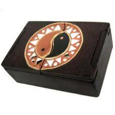 Шкатулка двустворчатая Инь-Ян 18х12 см дерево IN0278