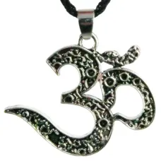 Амулет Ом 33х40мм, металл A121-15