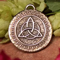 Оберег №09 Триглав, бронза, Д-25мм, 25*28мм (СО2 009) BV12-09