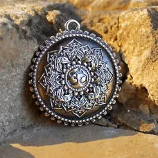 Ом в Лотосе, бронза, 34*38 мм (СП 016) BV07-16