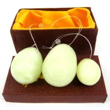 Яйца здоровья 3 шт. 5, 4, 3см, камень Z311