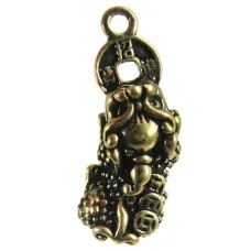 Амулет Пиксиу 37х14мм, бронза KB01-01