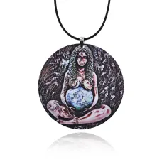Кулон Богиня Земли на шнурке, d.7см BJK320