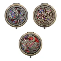 Двойное зеркало (второе с увеличением) d.7см в ассортименте ZE004-04