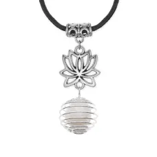 Амулет Лотос с нат.камнем Жемчуг речной MKA-4001-09