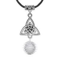 Амулет Трикветр с нат.камнем Кахолонг MKA-4002-03