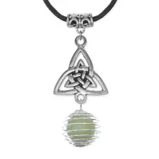 Амулет Трикветр с синт.камнем Оникс MKA-4002-11