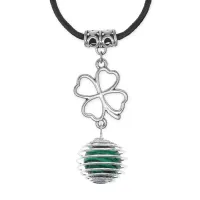 Амулет Клевер удачи с синт.камнем Малахит MKA-4008-08