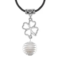 Амулет Клевер удачи с нат.камнем Жемчуг речной MKA-4008-09