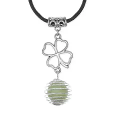 Амулет Клевер удачи с синт.камнем Оникс MKA-4008-11