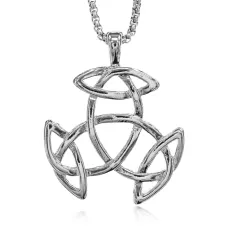 Амулет Трикветр на цепочке, 4х3,5см AC232