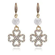 Серьги с подвеской Клевер, синт.камень Сахарный кварц 8мм SEC-09-09