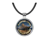 Кулон, цвет серебро, со шнурком, В городе Сочи C0109027