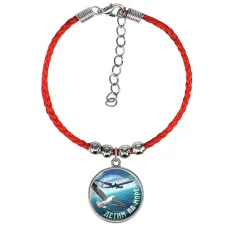 Браслет из красного шнура, Летим на море C0313047
