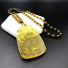 Амулет с чётками Бог войны Гуань Гун, стекло, цвет жёлтый AK013-10