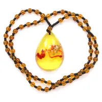 Кулон с бусами, имитация янтаря, смола с залитыми растениями AK024