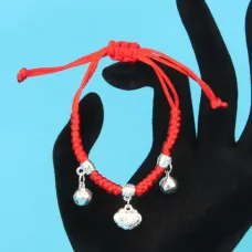 Браслет из красной нити Колокольчики и Замок Долголетия BS221