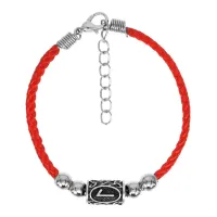 Красный браслет с руной Лагуз BZR011