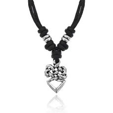 Амулет Бесконечный узел на шнурке 2,5х1,5см UA018