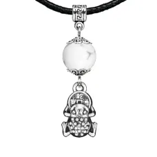 Амулет Лягушка с монетой (богатство), кахолонг MKA23-23