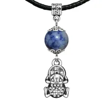 Амулет Лягушка с монетой (богатство), содалит MKA30-23