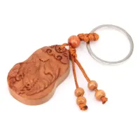 Резной деревянный брелок Год Петуха BK077-07
