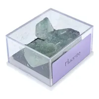 Минерал Зеленый флюорит в пластиковой коробке 2х3,5х3,5см STO-002