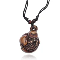 Амулет Старец с персиком на шнурке, 5х3,5см AP076