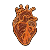 Нашивка Оранжевое сердце 75х40мм NS034