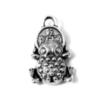 Подвеска для бижутерии Лягушка с монетой 17х11мм, цвет серебр. FP2023