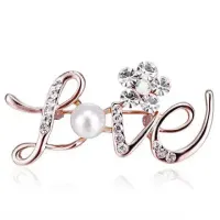 Брошь LOVE со стразами 1L0027