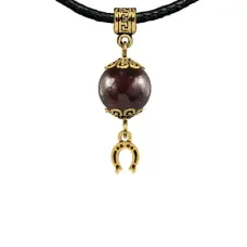 Амулет Подкова (на счастье), гранат MKAG-22-0018