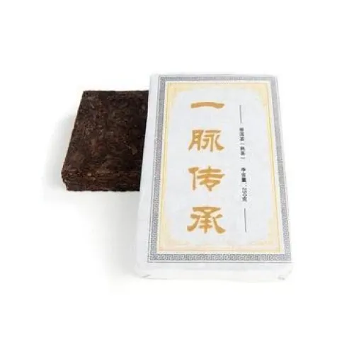 Китайский чай Шу Пуэр кирпич Золотая драгоценность семьи И Май (фаб. Маньлэй, 2012 г. ) 250 гр
