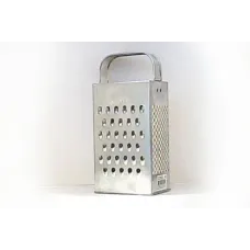 Терка универсальная квадратная с металлической ручкой